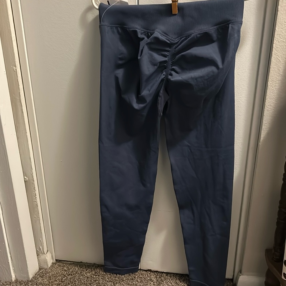 Nwot unbranded butt scrunch leggings ❤️